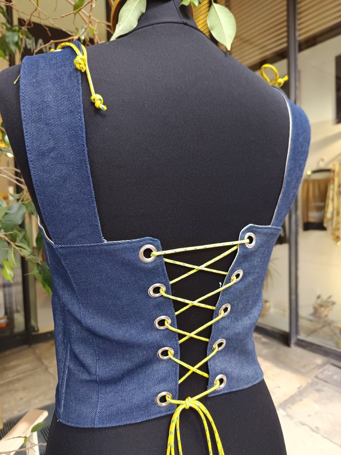 Back view of Corset 3 from the MAdAME KI corsets collection